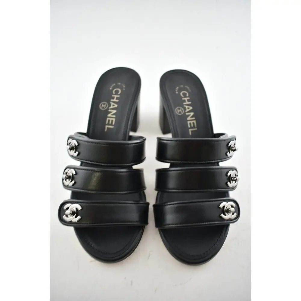 Chanel 19P Black Leather Turnlock CC Logo Mule Strap Slide Block Heel Sandal 36 - Picture 6 of 12